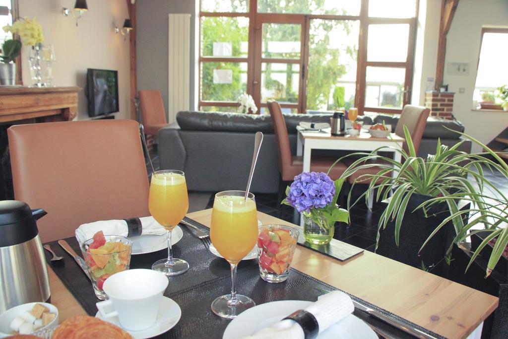 Au Coeur Des Hotes Steenvoorde Ngoại thất bức ảnh